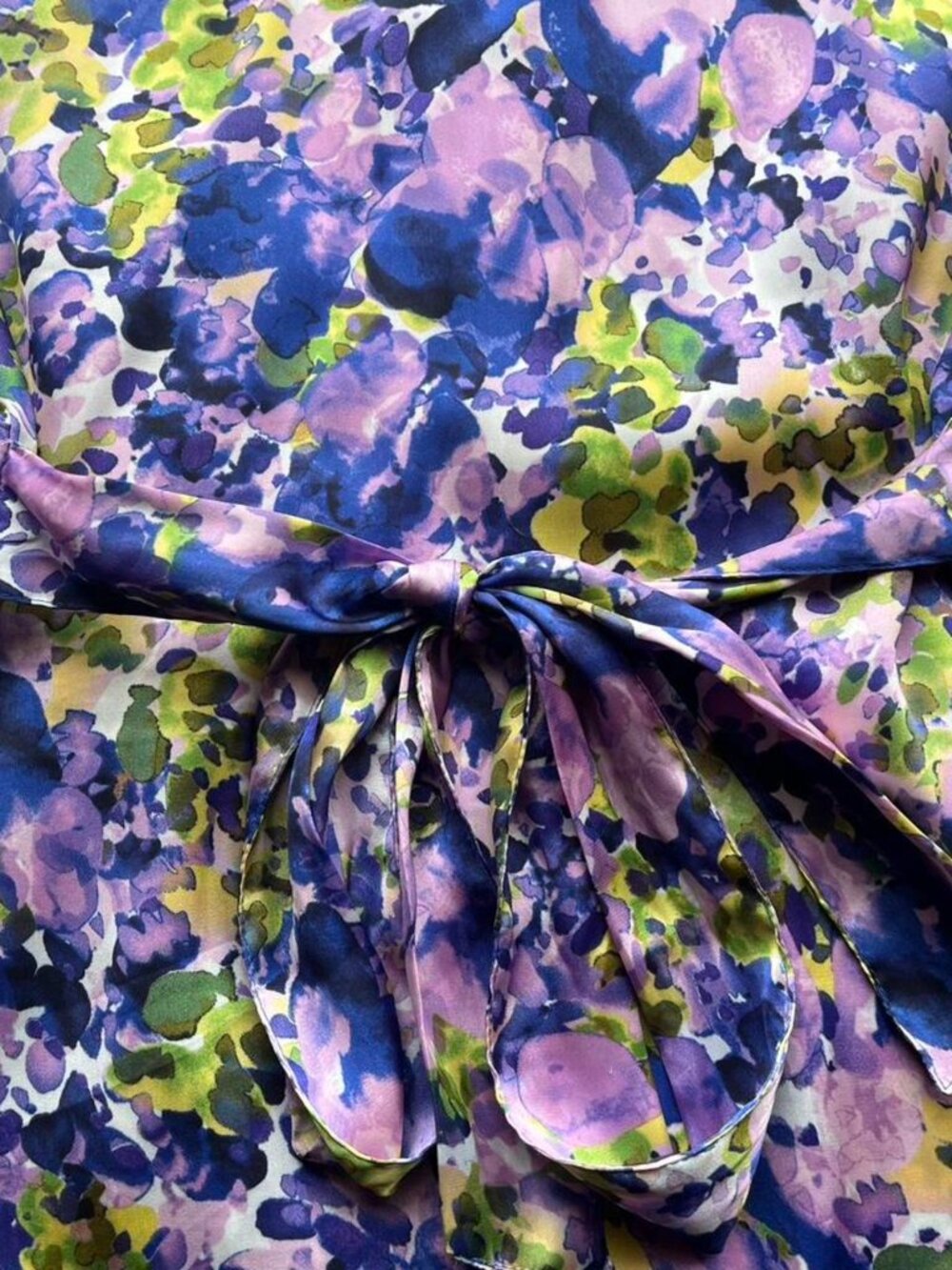 VIBRANT WATERCOLOR FLORAL BLOUSE - Picture 8 of 8